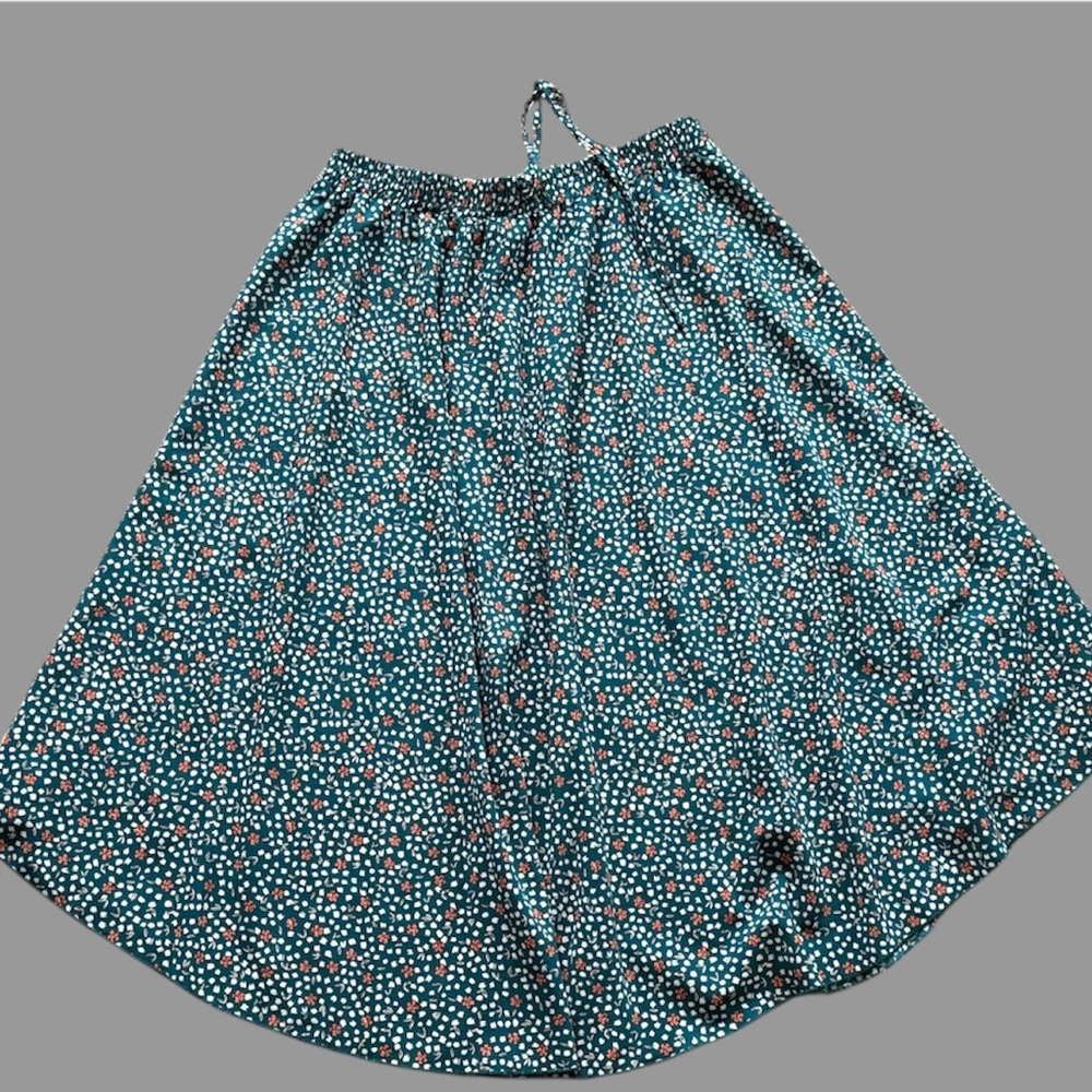 SHEIN Teal and White A-Line Skirt